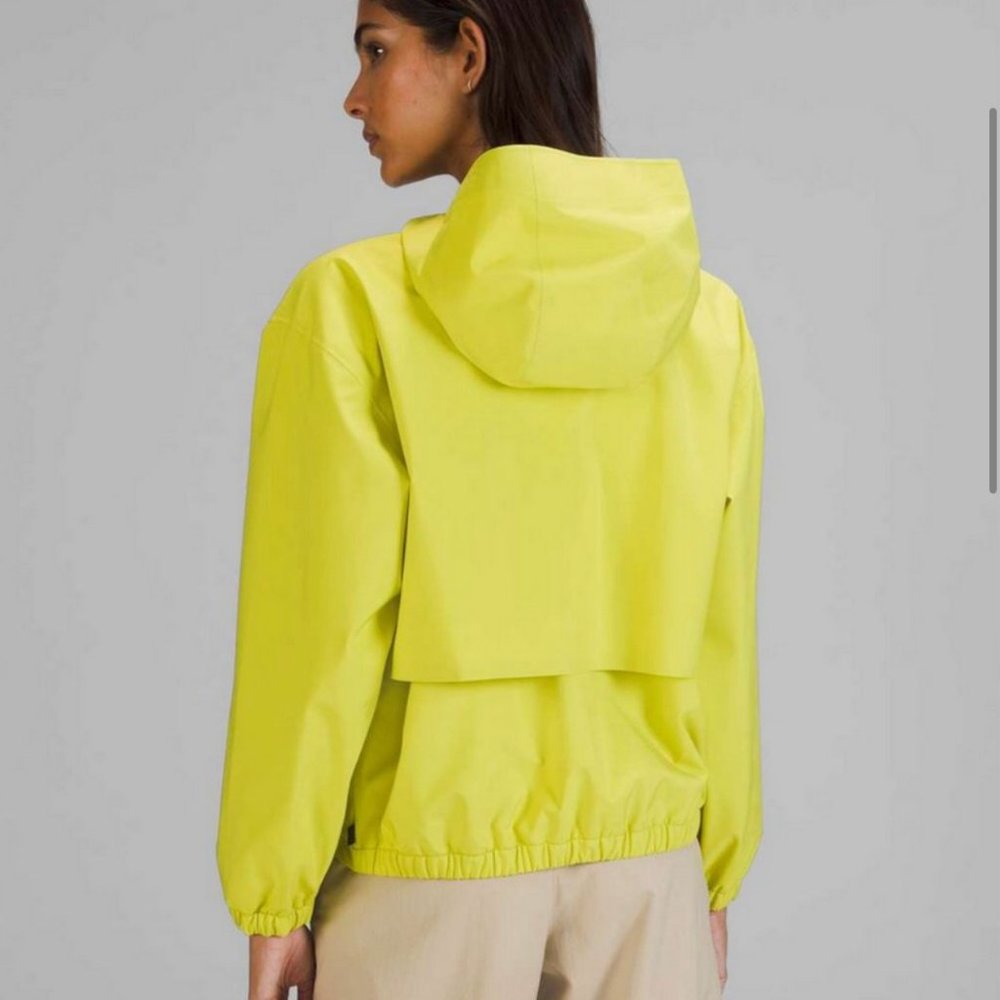 lululemon Lab Waterproof Shell - Picture 2 of 13